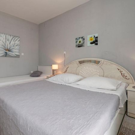 Apartment And Rooms Tatjana Omis Luaran gambar