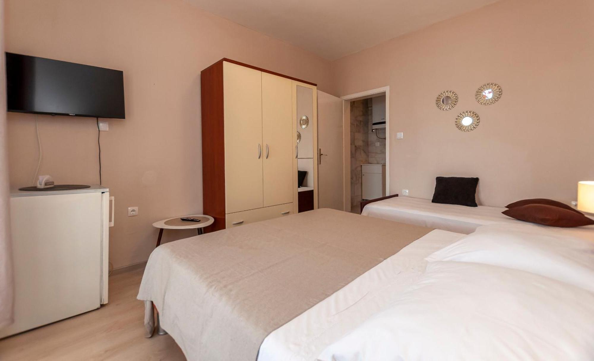 Apartment And Rooms Tatjana Omis Luaran gambar