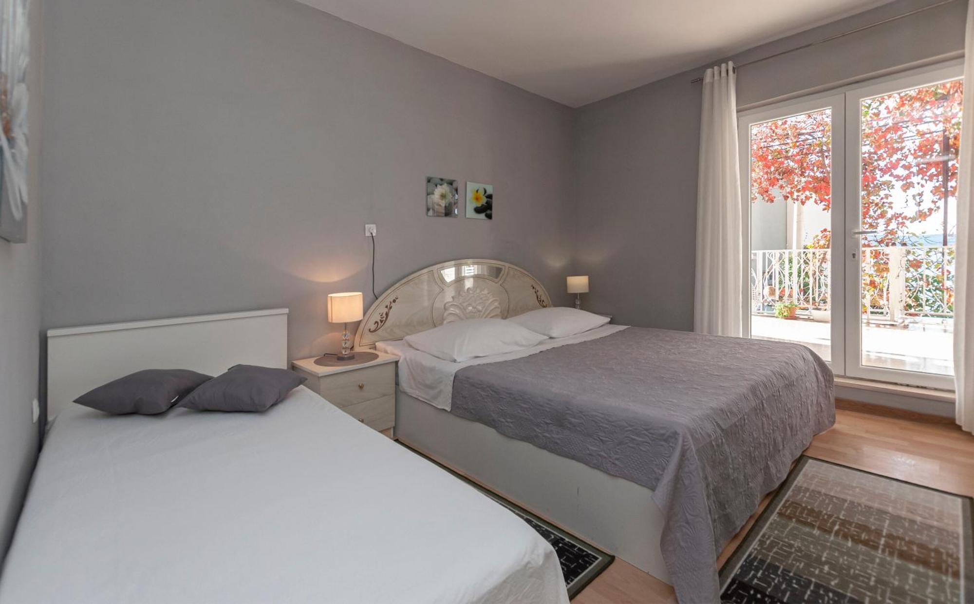 Apartment And Rooms Tatjana Omis Luaran gambar
