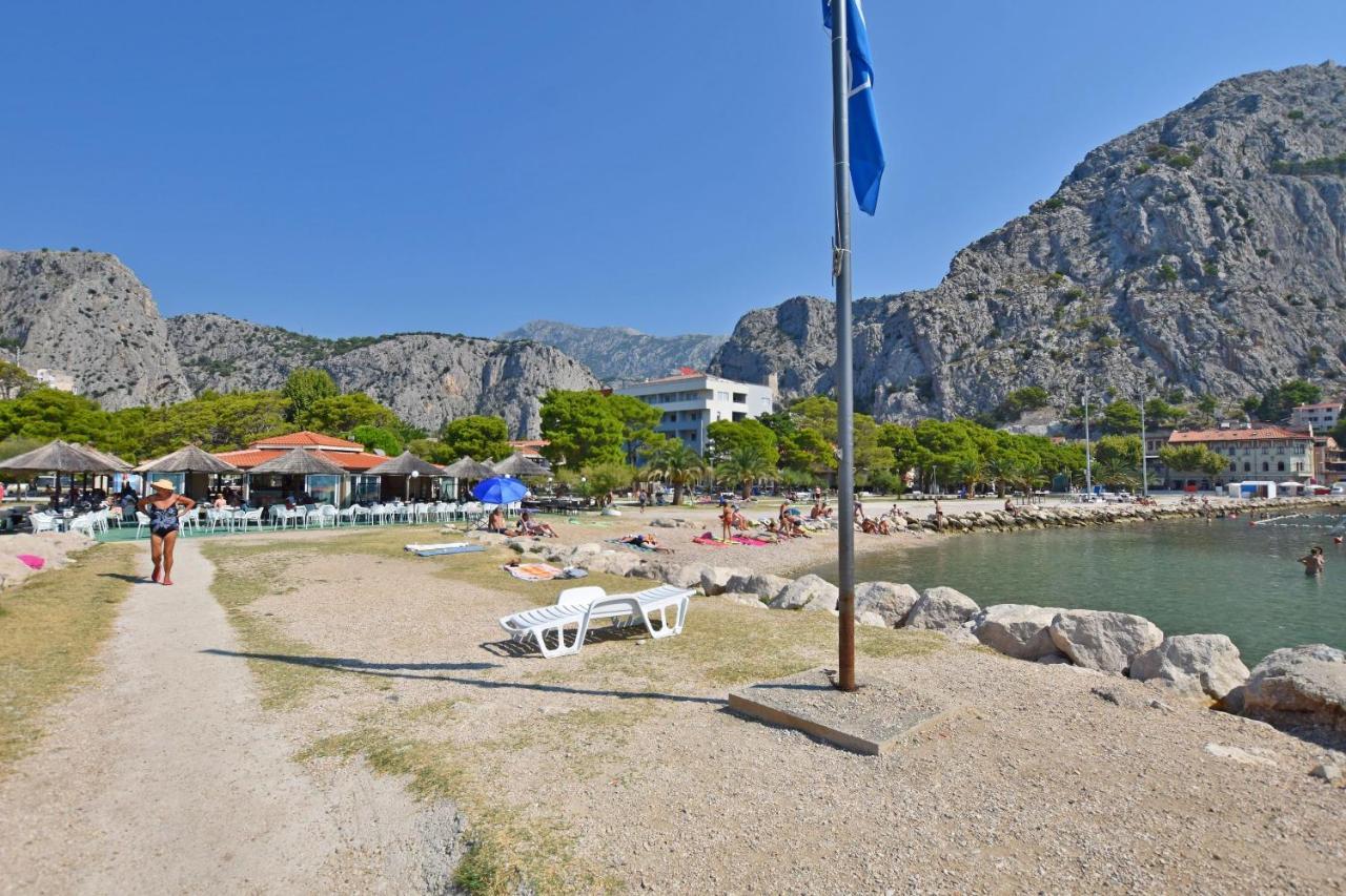 Apartment And Rooms Tatjana Omis Luaran gambar