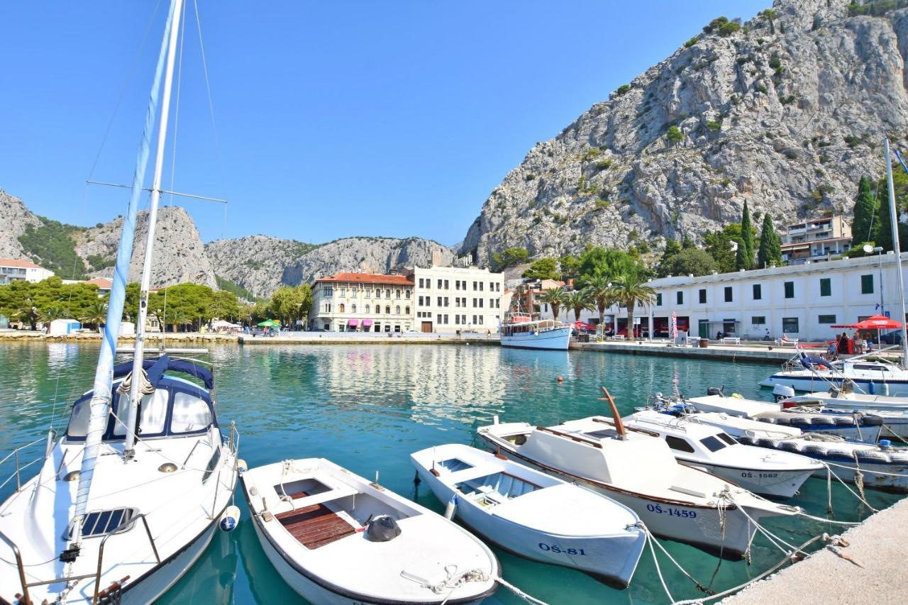 Apartment And Rooms Tatjana Omis Luaran gambar