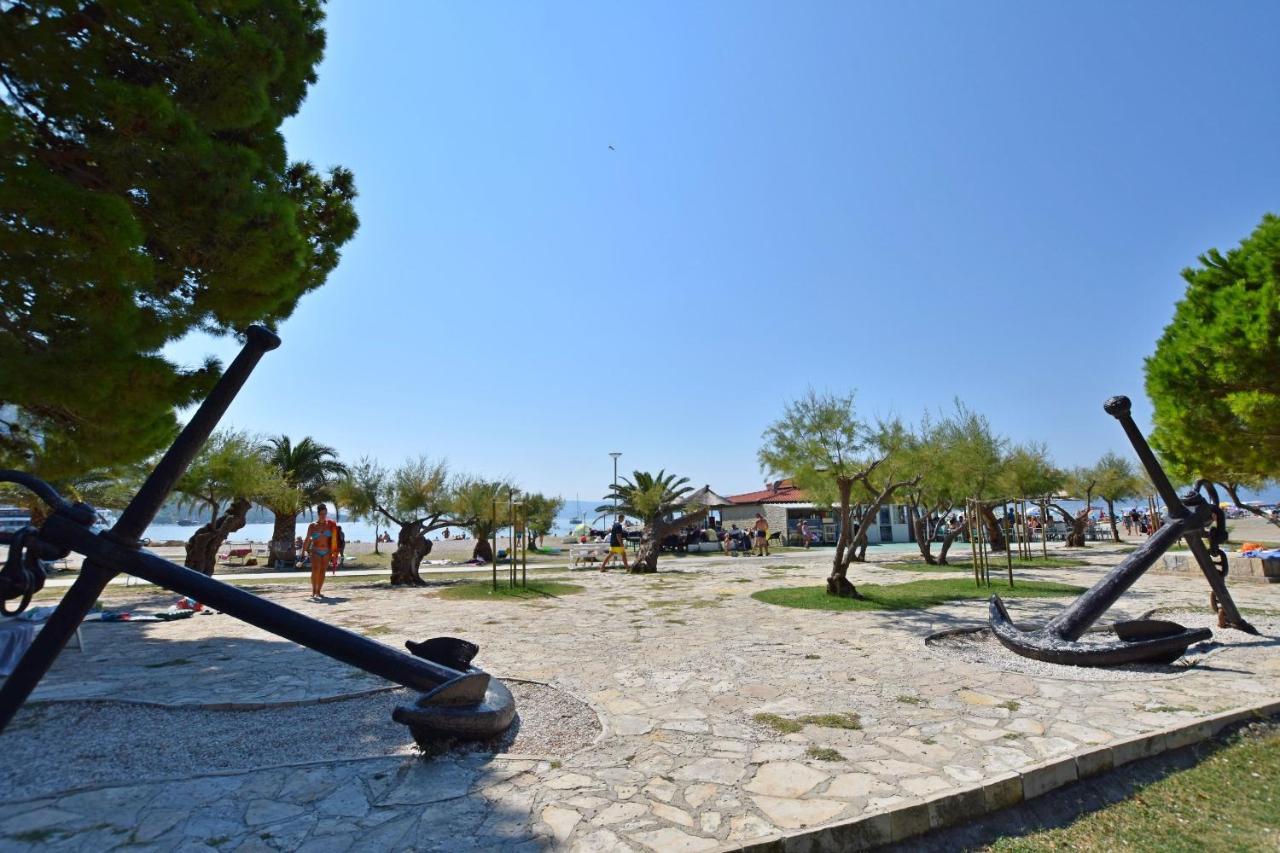 Apartment And Rooms Tatjana Omis Luaran gambar