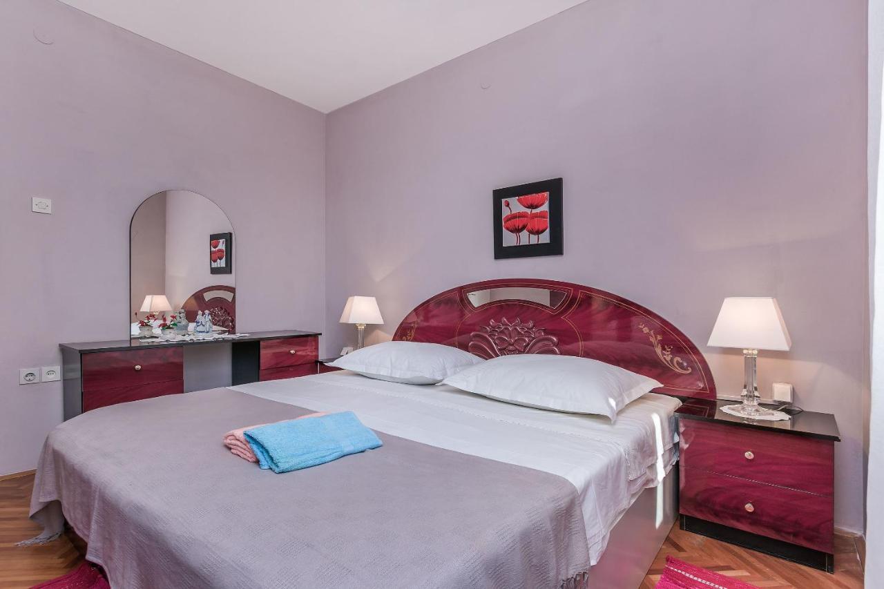 Apartment And Rooms Tatjana Omis Luaran gambar