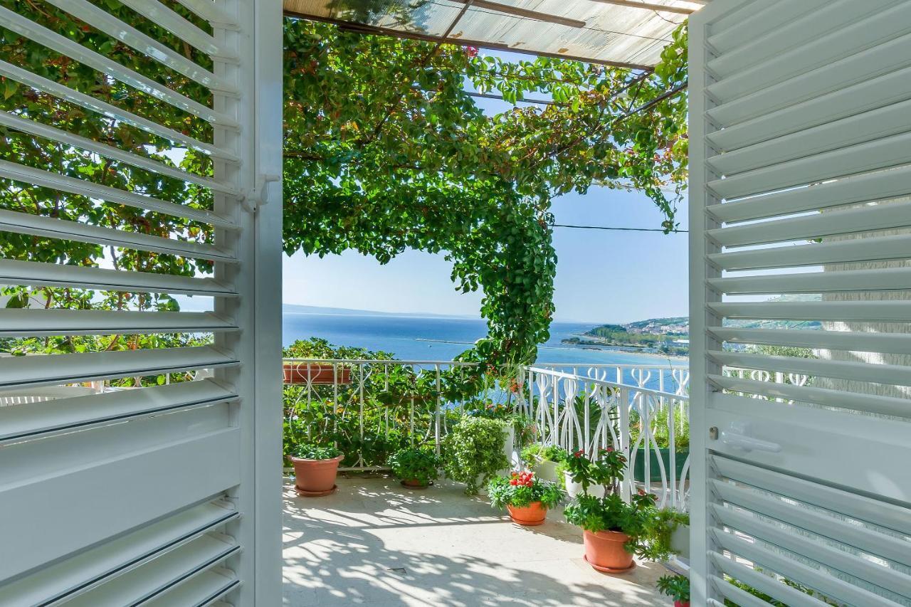 Apartment And Rooms Tatjana Omis Luaran gambar