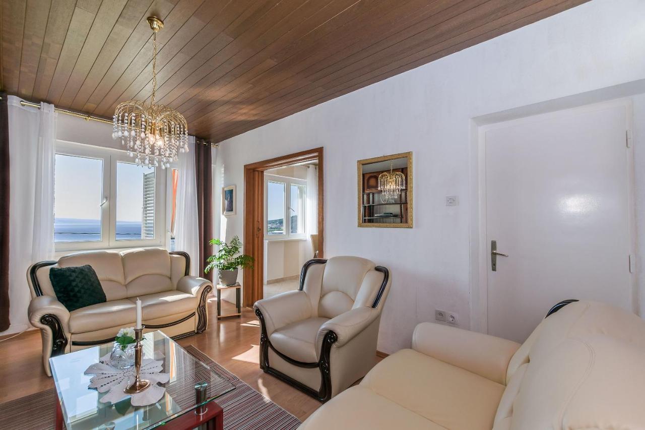 Apartment And Rooms Tatjana Omis Luaran gambar