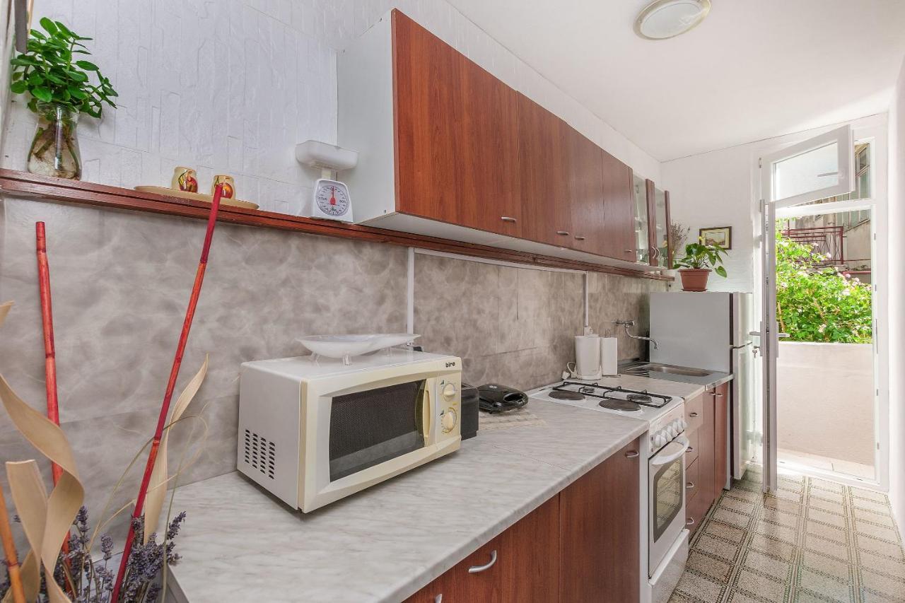 Apartment And Rooms Tatjana Omis Luaran gambar